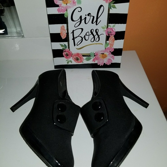 Ankle boots - Picture 3 of 4